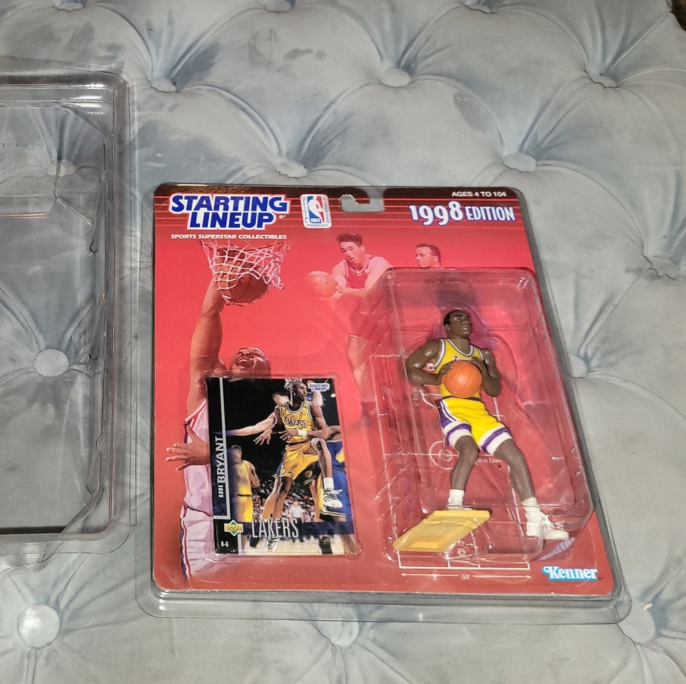Kobe Bryant 1998 Edition Starting Lineup Figure - Picture 2 of 3